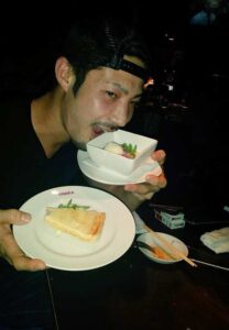 Tsuyoshi-Kitazawa-eat