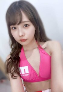 Ichika-Matsumoto-pink