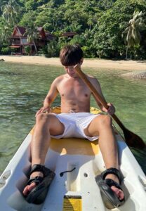 Jaturaporn-Nayokchon-paddle