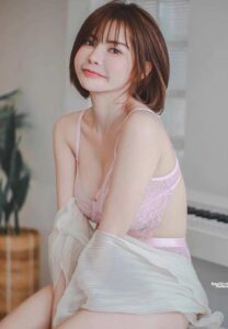 NOKIA-Sutasinee-cheek