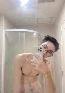 Nai-Prince-shower