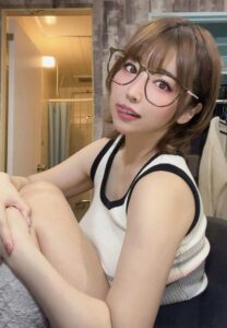 Nanami-Matsumoto-glasses