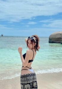 Pichaya-Gatsiri-elephant