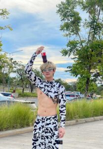 Sittinai-Somroop-cow