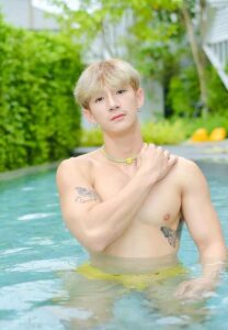 Sittinai-Somroop-pond