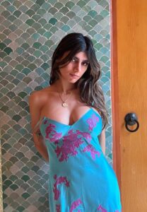 Mia-Khalifa-Dress