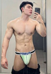 Naluemit-Waphithak-mirror