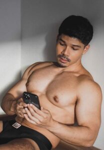 นิค-อรรถพล-กล้ามแน่นเป๊ะ