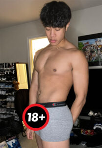 Jay-Sinchonut-ยืนตรง