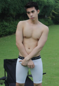 Van-Trojan-Umali-อายๆ