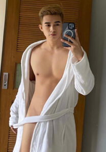 Van-Trojan-Umali-เสื้อคลุม Van-Trojan-Umali-เสื้อคลุม