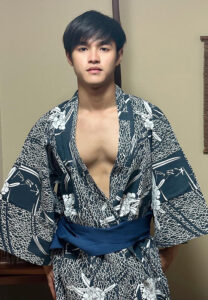 เอิร์ธ-หนุ่มญี่ปุ่น