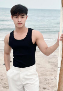 เอิร์ธ-เสื้อกล้าม เอิร์ธ-เสื้อกล้าม