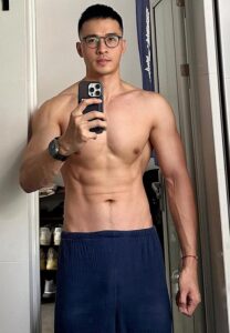 Corey-Xiao-กล้ามแน่น