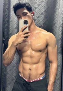 บู๊ลิ้ม-ณัฐวุฒิ-หล่อเข้ม