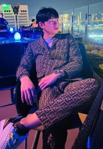 อาสี่-ธนัท-หล่อเท่ อาสี่-ธนัท-หล่อเท่