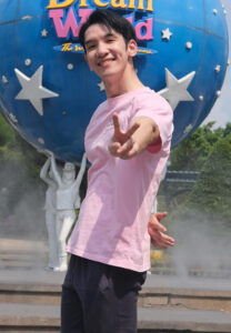 เคี้ยง-ยิ้มหวาน