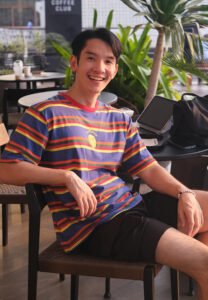 เคี้ยง-เสื้อลาย