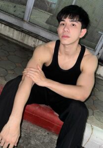 Ji-Ki-กล้ามดำ