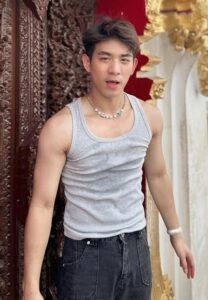 Pun-Jhakrawal-เสื้อกล้ามเทา