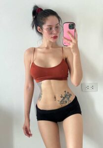 Mmaayy-นางแบบสาวสวย