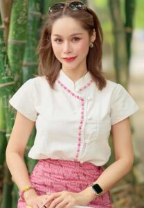 Mmaayy-นางแบบเรียบร้อย