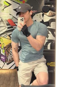 Saveyourtears-ซิกแพคแน่น