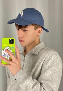 Saveyourtears-เซลฟี่