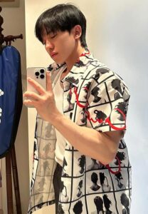 Saveyourtears-เน็ตไอดอลกล้ามแน่น