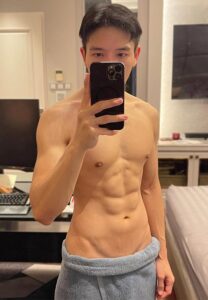 Ritz-Charoensapyanan-กล้ามใหญ่