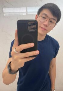 Ritz-Charoensapyanan-ใส่แว่น