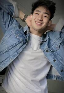 เจ-ไม่เล็กนะครับ--ยิ้มหวาน