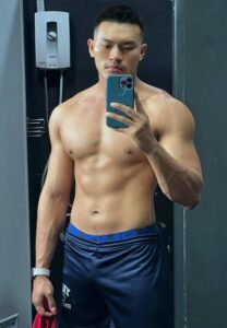 Boonyarich-Jay-กล้ามแน่น