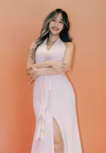 Arinrada-สาวเน็ตไอดอล