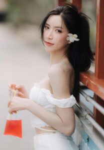 Jarinporn-Boonrit-เน็ตไอดอลสาวสวย