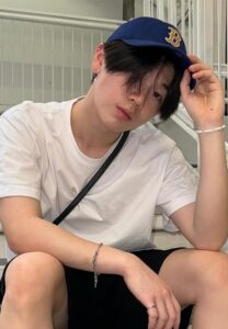 Yok-ใส่หมวก