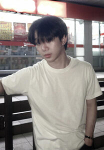 Art-Kiattisak-เสื้อยืดขาว