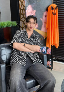 Art-Kiattisak-เสื้อเชิ้ตลาย