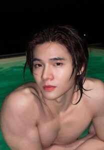 Piyawat -กล้ามแน่น