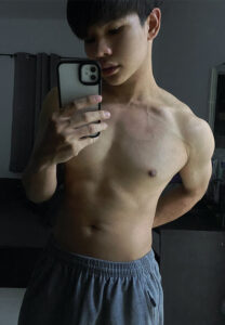 Sasipong-Kaewjan-แขนล่ำ