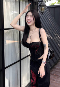 Nakamon-Meesiri-ยิ้มแฉ่ง