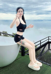 Nakamon-Meesiri-เที่ยว