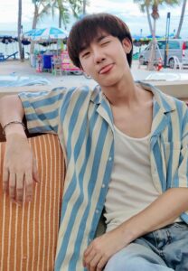 Oatt-แลบลิ้น