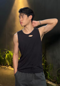 Jade-เสื้อกล้ามดำ