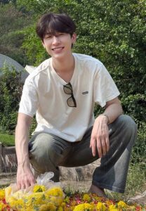 Ome-Sutthipong-เสื้อยืดขาว