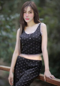 Ratthithong-Aomsin-สาวงานดี