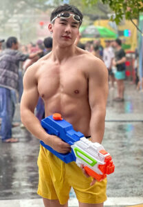 Chattanatip-Suranna-เล่นน้ำ