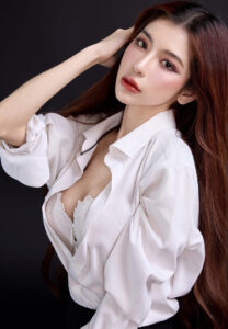 Natcha-Chaiprapa-เสื้อเชิ้ตAv