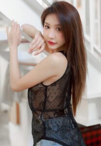 Pear-ชุดดำ