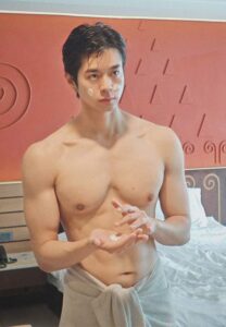 Bright-S-Sakunasillapin-กล้ามสวย